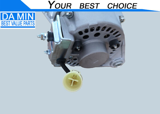 FVR 6SD1 Γεννήτρια 8943991571 Σκανδάλη 2 γρανάζια 3 πιν ηλεκτρική πρίζα 24V 40A εναλλακτικός ψυκτικός ανεμιστήρας Εξωτερικά εξαρτήματα κινητήρα φορτηγού